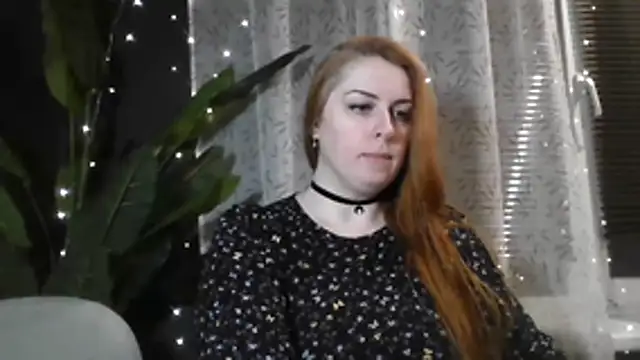 Ravena Lux online show from March 30, 2026, 4:52 pm