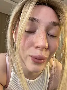 KittiLin online show from March 13, 2026, 9:10 pm