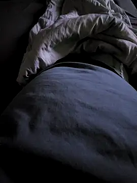 Snapshot of andras3459 chatting on March 24, 2026, 4:28 am andras3459 online show from March 24, 2026, 4:28 am