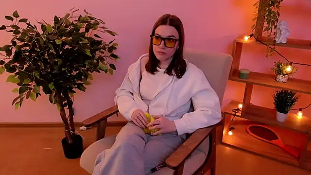 MaraBrookfieId online show from March 13, 2026, 9:05 am