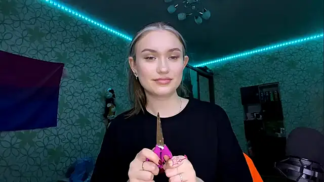 Alyssa Thornwod online show from March 13, 2026, 2:12 pm