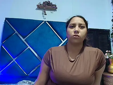 AnaisNuaghty online show from March 17, 2026, 12:30 pm