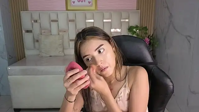 Snapshot of veronicaa_s chatting on May 14, 2026, 7:53 pm veronicaa s online show from May 14, 2026, 7:53 pm