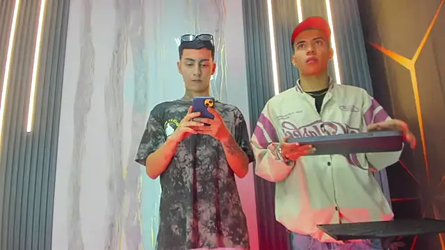 guys hard cock19 online show from March 12, 2026, 2:07 am