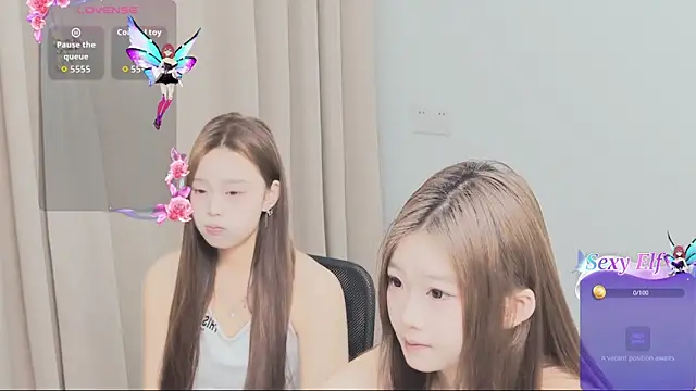 Snapshot of Angel-Sisters chatting on May 5, 2026, 4:04 pm Angel-Sisters online show from May 5, 2026, 4:04 pm