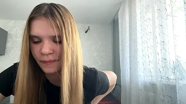 Snapshot of OlaTaulbee chatting on March 15, 2026, 9:04 am OlaTaulbee online show from March 15, 2026, 9:04 am