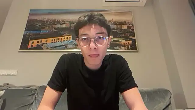 Snapshot of galocheur2langues chatting on March 12, 2026, 4:24 pm galocheur2langues online show from March 12, 2026, 4:24 pm