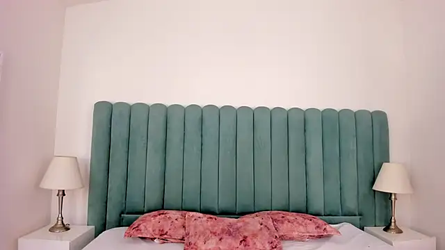 AntonnellaRios online show from March 16, 2026, 12:20 pm