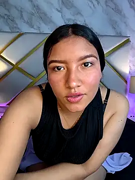 ZoeCartter online show from March 18, 2026, 5:32 am