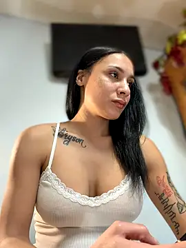 Snapshot of FerrariFrench chatting on November 19, 2025, 8:47 am FerrariFrench online show from November 19, 2025, 8:47 am