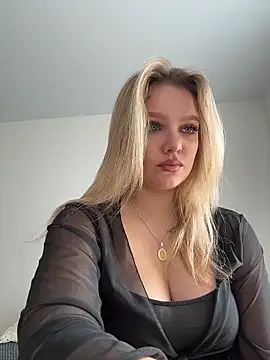 Snapshot of bettyloveu chatting on May 6, 2026, 4:08 am bettyloveu online show from May 6, 2026, 4:08 am