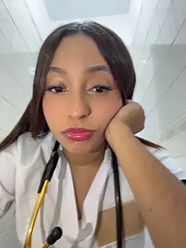 Snapshot of MiaCamille_ chatting on May 9, 2026, 7:41 pm MiaCamille online show from May 9, 2026, 7:41 pm