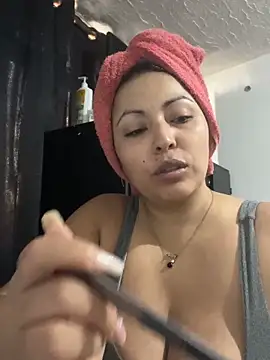 Snapshot of karlyprintt chatting on June 4, 2026, 2:34 pm karlyprintt online show from June 4, 2026, 2:34 pm