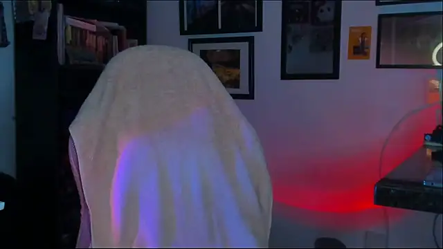 Lucia Ilich9 online show from March 17, 2026, 3:55 am