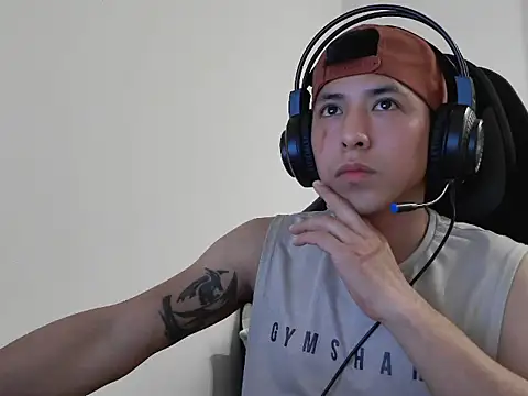 nicolorin online show from March 17, 2026, 12:04 am