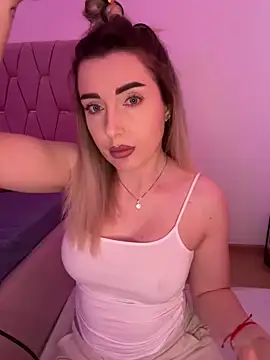 -IrisBlair- online show from March 16, 2026, 10:41 am