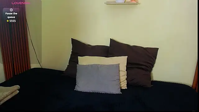 JuneBlake  online show from March 14, 2026, 7:41 pm