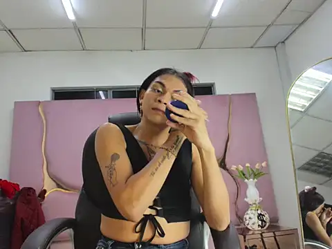 CamilaLady online show from March 17, 2026, 3:55 am