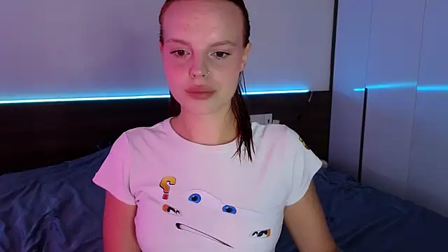 mollybossy online show from July 19, 2026, 12:14 am
