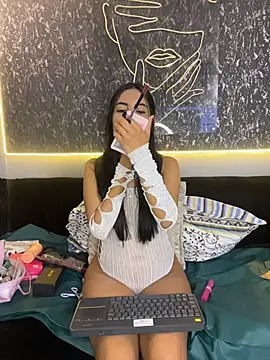 Snapshot of Gretel_Streit chatting on June 6, 2026, 3:44 am Gretel Streit online show from June 6, 2026, 3:44 am