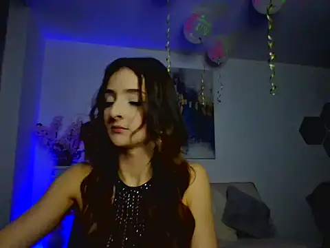 Snapshot of Lilyt_Cooper chatting on April 24, 2026, 9:12 am Lilyt Cooper online show from April 24, 2026, 9:12 am