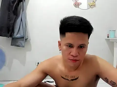 Snapshot of dion_cummer chatting on March 20, 2026, 9:03 am dion cummer online show from March 20, 2026, 9:03 am