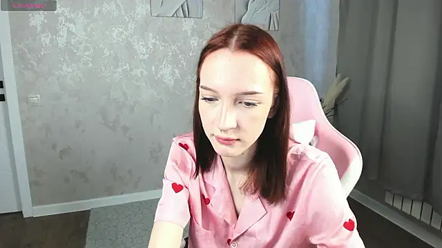 Naomiya-Lee online show from March 16, 2026, 1:44 am