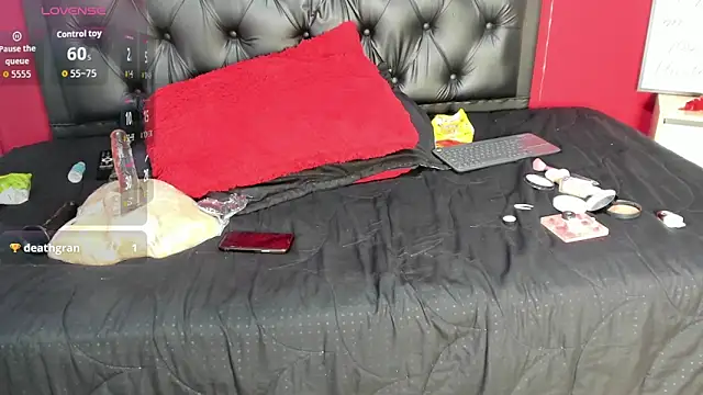 Abbyhilton  online show from April 29, 2026, 5:22 am