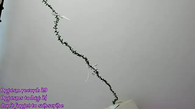 RileyNymph online show from May 14, 2026, 6:09 am