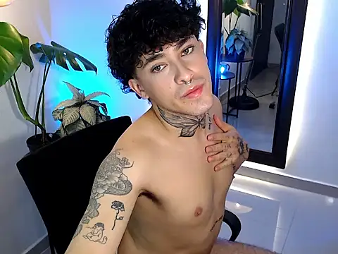 stevennavarro online show from March 16, 2026, 12:49 am