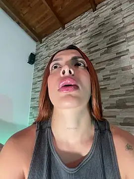 CiaraMorettii online show from May 22, 2026, 2:08 am