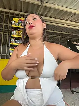 Naughty-Samanta- online show from May 28, 2026, 1:41 pm