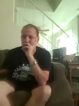 Snapshot of yourMasterisBored chatting on June 13, 2026, 1:42 pm yourMasterisBored online show from June 13, 2026, 1:42 pm