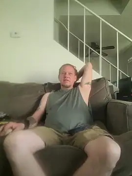Snapshot of yourMasterisBored chatting on June 17, 2026, 1:01 pm yourMasterisBored online show from June 17, 2026, 1:01 pm