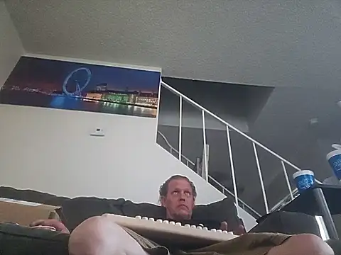 Snapshot of yourMasterisBored chatting on July 25, 2026, 2:09 am yourMasterisBored online show from July 25, 2026, 2:09 am