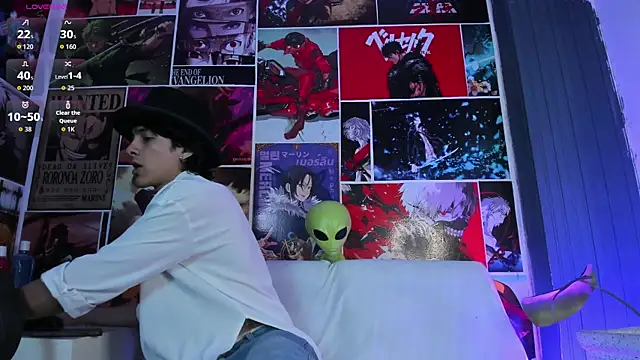 Snapshot of Cheys_Mast chatting on May 15, 2026, 7:10 pm Cheys Mast online show from May 15, 2026, 7:10 pm