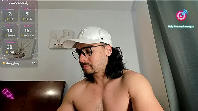 Snapshot of Eyvanhot chatting on July 4, 2026, 5:19 pm Eyvanhot online show from July 4, 2026, 5:19 pm