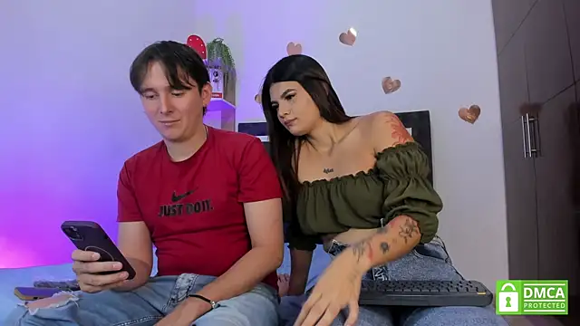 Snapshot of Mariana_and_Ronny chatting on July 17, 2026, 9:52 pm Mariana and Ronny online show from July 17, 2026, 9:52 pm