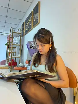 Xiaoxiao-y online show from March 17, 2026, 7:23 am