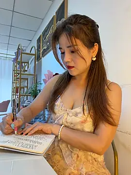 Snapshot of Xiaoxiao-y chatting on June 5, 2026, 5:36 am Xiaoxiao-y online show from June 5, 2026, 5:36 am