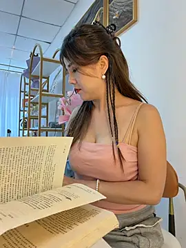 Snapshot of Xiaoxiao-y chatting on July 11, 2026, 7:44 am Xiaoxiao-y online show from July 11, 2026, 7:44 am