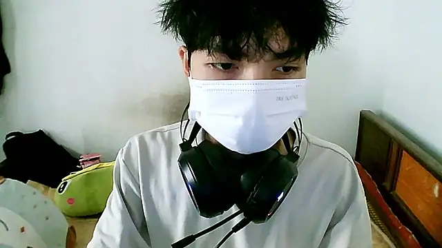 Kang143 online show from March 17, 2026, 6:06 am