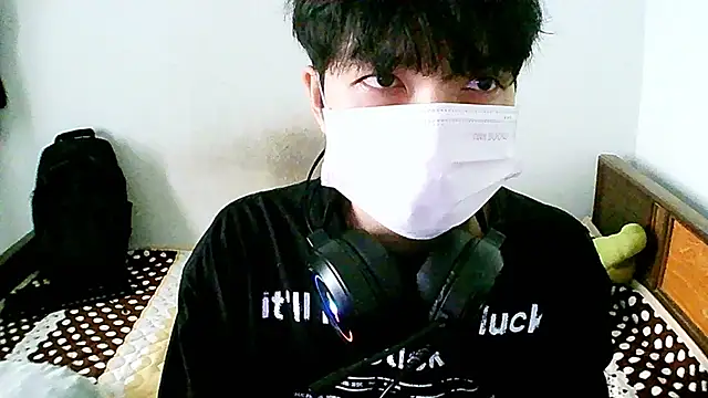 Kang143 online show from March 18, 2026, 3:20 am