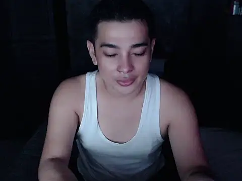 Snapshot of Treat2Heaven chatting on April 4, 2026, 3:16 am Treat2Heaven online show from April 4, 2026, 3:16 am