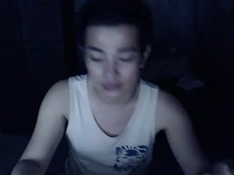 Snapshot of Treat2Heaven chatting on July 22, 2026, 2:42 pm Treat2Heaven online show from July 22, 2026, 2:42 pm