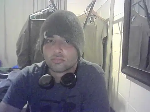 Snapshot of Relk130p chatting on June 15, 2026, 8:27 am Relk130p online show from June 15, 2026, 8:27 am