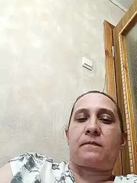 Snapshot of KatieLove133 chatting on August 6, 2026, 11:01 am KatieLove133 online show from August 6, 2026, 11:01 am