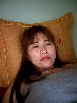 Snapshot of Lucxy-ki6 chatting on June 4, 2026, 3:51 pm Lucxy-ki6 online show from June 4, 2026, 3:51 pm