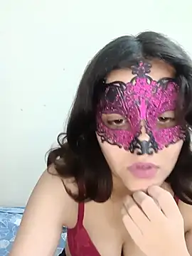 Hottymahi7 online show from June 3, 2026, 4:12 pm