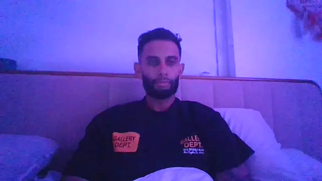 Crosexxx online show from March 18, 2026, 9:45 am